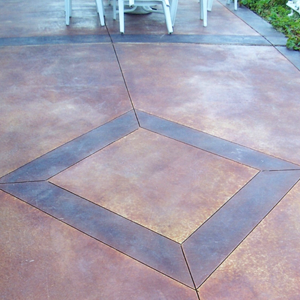 Custom finishes: Concrete sidewalks, patios, pads, driveways, steps...Stained, Stamped, Decorative cuts...